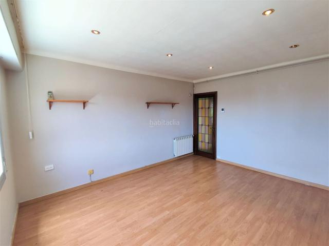 Piso en venta en Terrassa, Cementiri Vell. Piso de 90 m2 con espectaculares vistas a Montserrat. Pisos.