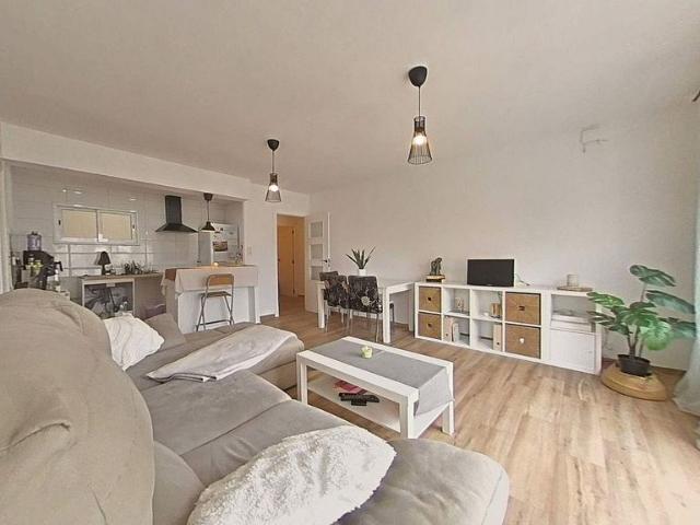 Piso en venta en Terrassa, de 120 m² 4 habitaciones por 275.000