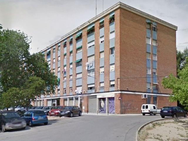 Piso en venta en Terrassa, de 64 m² 3 habitaciones por 95.000