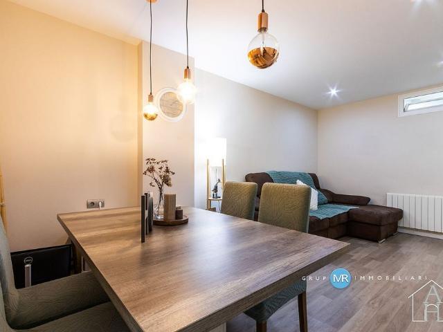 Piso en venta en Terrassa, de 64 m² 2 habitaciones por 230.000