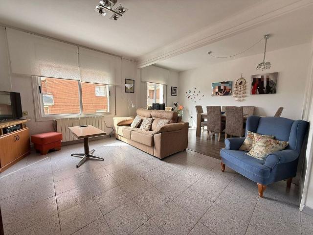 Piso en venta en calle D'alexandre Galí, Terrassa, de 65 m² 3 habitaciones por 187.200