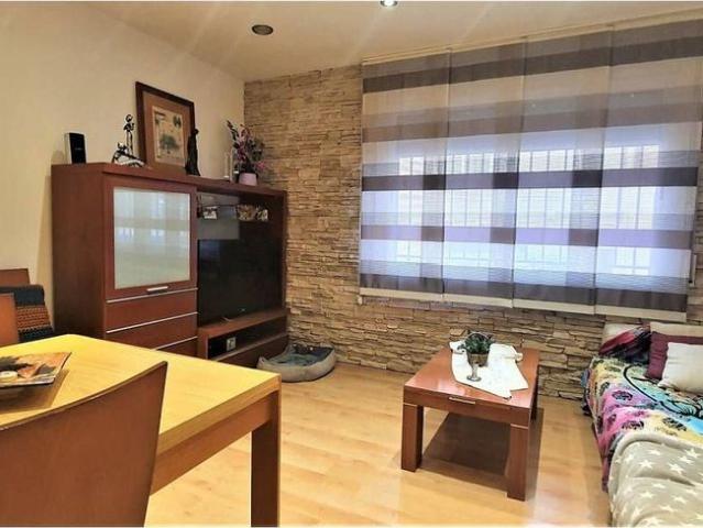 Piso en venta en Terrassa, de 66 m² 3 habitaciones por 170.000