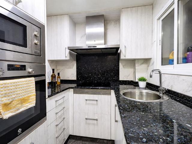 Piso en venta en Terrassa, de 68 m² 2 habitaciones por 123.000