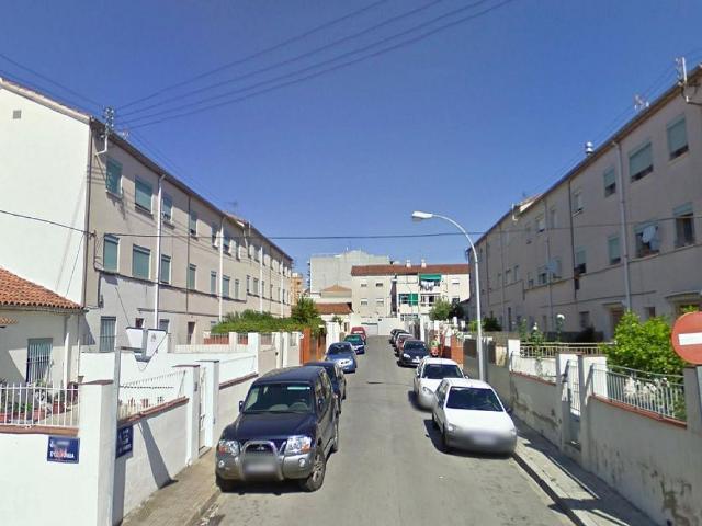 Piso en venta en Terrassa, de 74 m² 2 habitaciones por 100.000