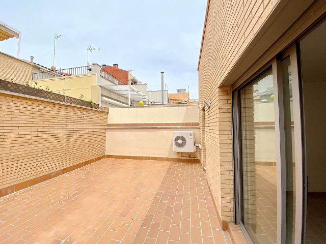 Piso en venta en Terrassa, de 71 m² 2 habitaciones por 305.000