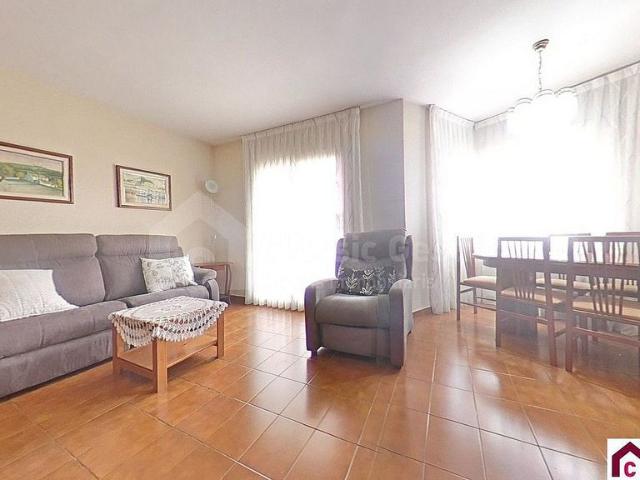 Piso en venta en Terrassa, de 72 m² 3 habitaciones por 189.900