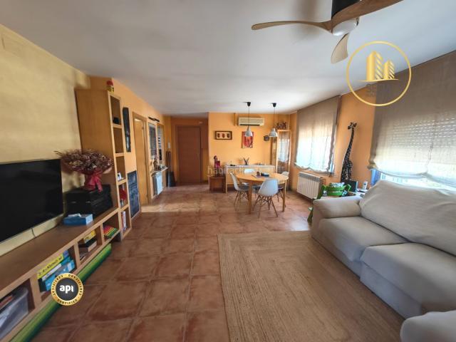 Piso en venta en Terrassa, Egara. Luminosidad y confort en una de las zonas más prácticas de Terrassa. Pisos.