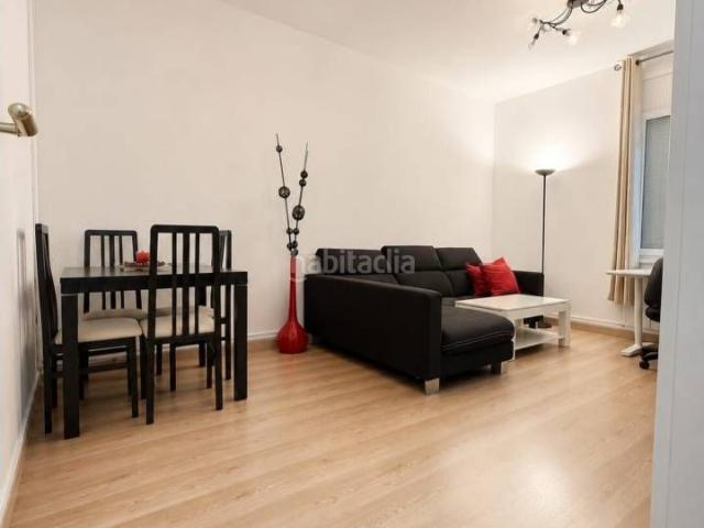 Piso en venta en Terrassa, Egara. Venta de piso reformado en Terrassa, zona Ègara. Pisos.