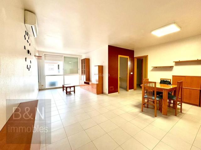 Piso en venta en Terrassa, Les Arenes La Grípia Can Montllor. LUZ, COMODIDAD Y UNA UBICACIÓN PERFECTA PARA EL DÍA A DÍA. Pisos.