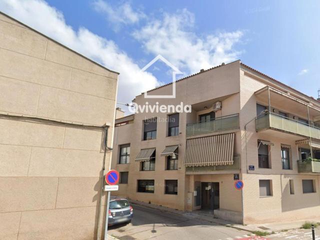 Piso en venta en Terrassa, Les Arenes La Grípia Can Montllor. Piso ALQUILADO de 2 hab con patio en Terrassa. Pisos.