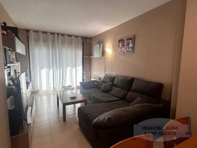 Piso en venta en Terrassa, Les Fonts. PISO 3 HABITACIONES CON BALCON. Pisos.