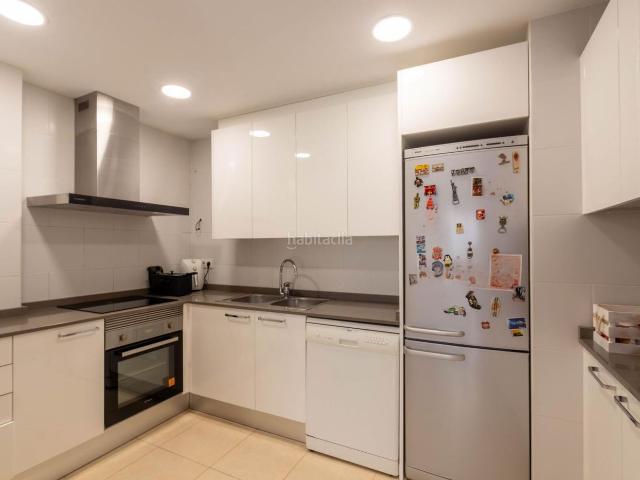Piso en venta en Terrassa, Plaça Catalunya Escola Industrial. Piso en venta en ZONA ESCOLES, 3 dormitorios. Pisos.