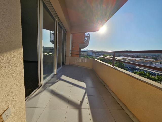 Piso en venta en Terrassa, San Pere. PISO CON EXCELENTES VISTAS. Pisos.