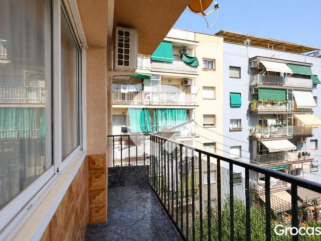 Piso en venta en Terrassa, Sant Pere Nord. MAGNÍFICO PISO EN LA RAMBLA FRANCESC MACIÀ. Pisos.