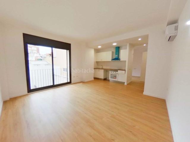 Piso en venta en Terrassa, Segle XX. piso seminuevo en segle XX con garaje. Pisos.
