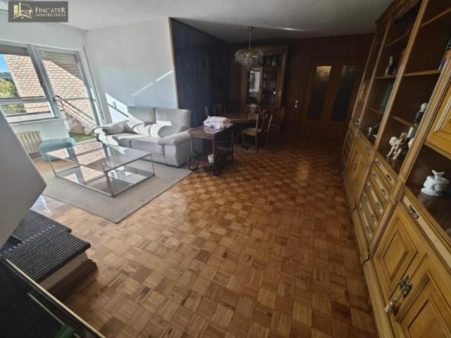 Piso en venta en Teruel, Ensanche