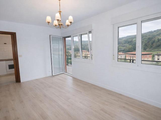 Piso en venta en Tolosa. TOLOSA. San Francisco. Ático con terraza privilegiada y vistas excepcionales. Pisos.