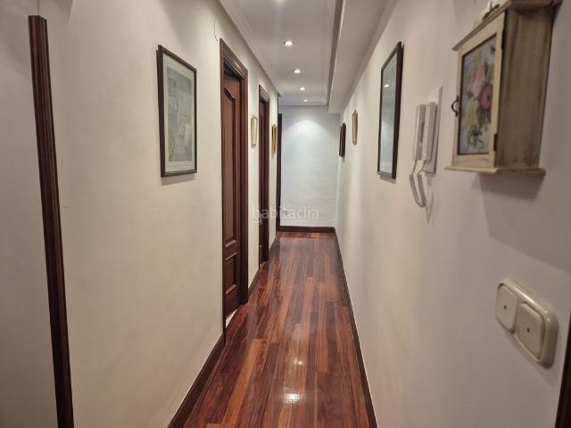Piso en venta en Tolosa. BONITA VIVIENDA AMUEBLADA CON DOS HABITACIONES Y OFFICE PARA ENTRAR A VIVIR EN CALLE RONDILLA DE TOLOSA. AMPLIO SALÓN. COCINA INDE. Pisos.