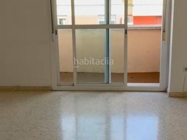 Piso en venta en Tomares, Aljamar. VPO en venta en Olivar de Aljamar Tomares. Pisos.