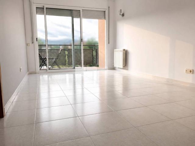 Piso en Venta en Tona