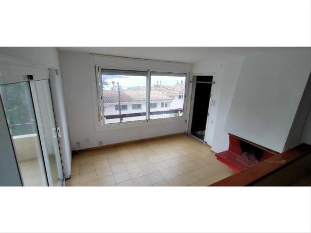 Piso en venta en Tossa de Mar, La Pola i Giverols Salionç Costa Brava. PISO EN VENTA EN TOSSA DE MAR URBANIZACION CALA SALIONS EDIFICIO GOLETA A 2 HABITACIONES BALCONTERRAZA TODO EXTERIOR MUY.