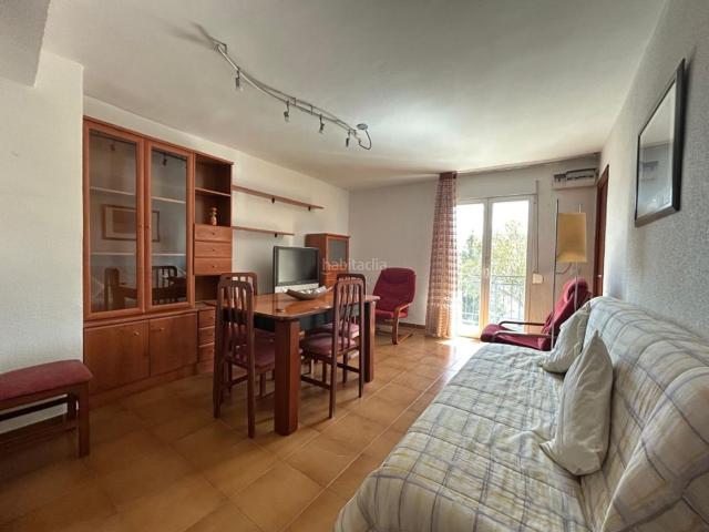 Piso en venta en Toro El. SE VENDE PISO EN EL TORO PRIMERO SIN ASCENSOR CON MUEBLES Y ELECTRODOMESTICOS INCLUIDOS. Pisos Toro.