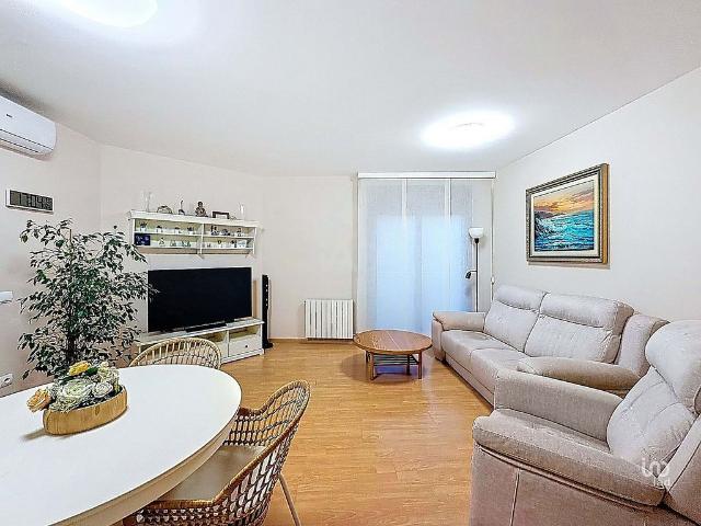 Piso en venta en Tordera, de 78 m² 2 habitaciones por 199.000