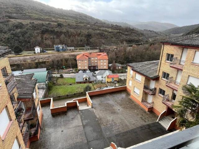 Piso en Venta en Torre del Bierzo