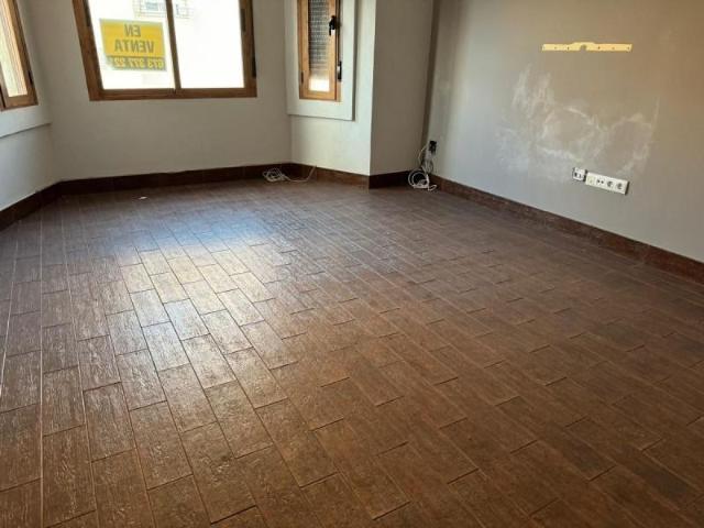 Piso en venta en Torre del Campo, Torre Del Campo