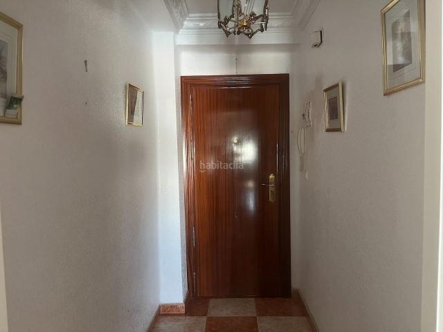 Piso en venta en Torre del Mar, Centro. Piso en venta de 3 dormitorios y 2 baños en pleno Paseo Larios. Pisos Torre del.