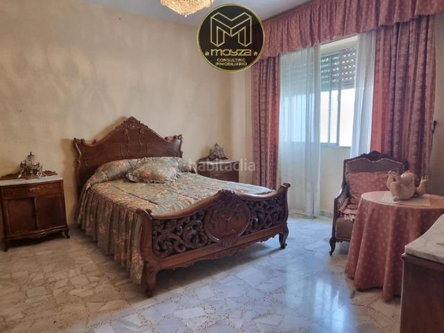 Piso en venta en Torredonjimeno. Piso en venta en Torredonjimeno, 5 dormitorios. Pisos.