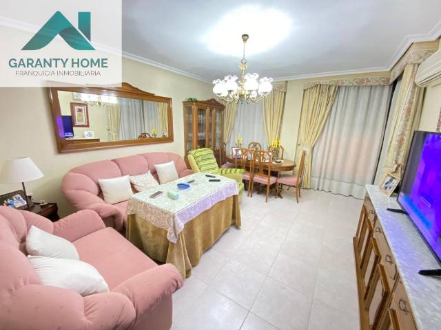 Piso en Venta en Torredonjimeno