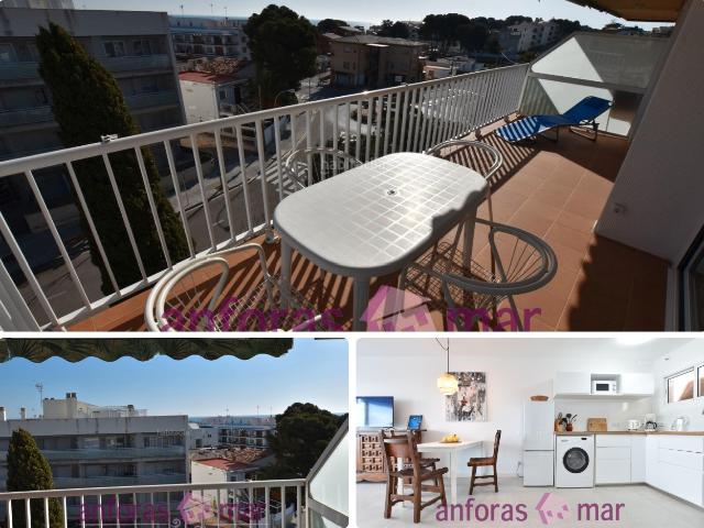 Piso en venta en Torredembarra, Els Munts Costa Dorada. Vistas al mar, reformado del año 2022, terraza muy grande y a 350 metros de la playa. Pisos.