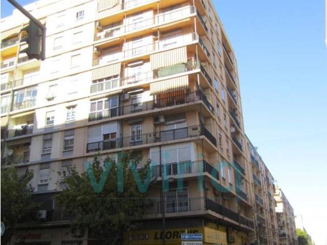 Piso en Venta en Torrefiel