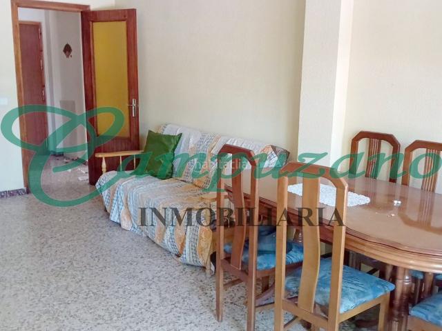Piso en venta en Torrejón de la Calzada. Se vende este magnífico y amplio piso en primera planta de mas de 90 m2. Pisos Torrejón de la.