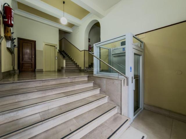 Piso en venta en Torrelavega, El Parque Zapatón. PISO DE CINCO HABITACIONES Y CUATRO BAÑOS EN EL CENTRO DE TORRELAVEGA. Pisos.