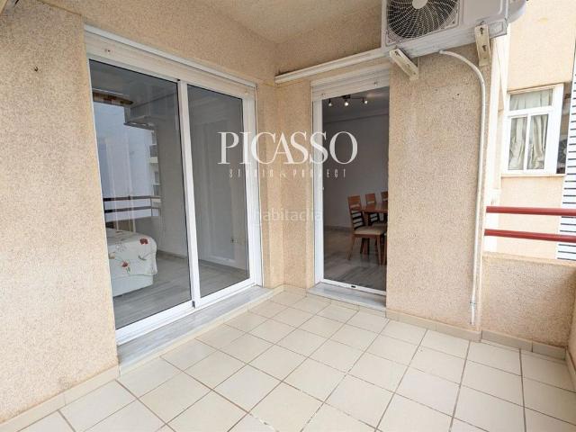 Piso en venta en Torremolinos, Ayuntamiento. EN EXCLUSIVA HERMOSO PISO CON 3 HABITACIONES Y GRAN TERRAZA EN EL CENTRO TORREMOLINOS. Pisos.