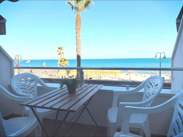 Piso en venta en Torremolinos, El Bajondillo. DESPIERTA CADA DÍA SINTIENDO QUE PUEDES TOCAR EL MAR. Pisos.