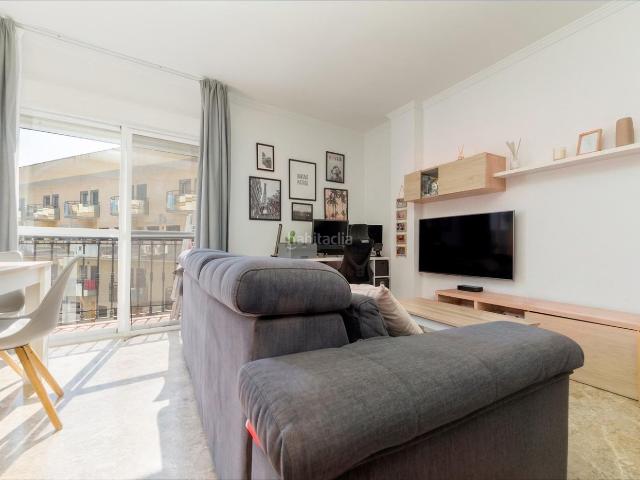 Piso en venta en Torremolinos, El Bajondillo. Exclusivo apartamento a 2 minutos de la playa, listo para entrar a vivir. Pisos.