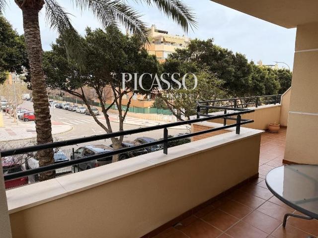 Piso en venta en Torremolinos, El Pinillo. PISO DE 3 DORMITORIOS EN EL PINILLO CON TERRAZA Y PISCINA. Pisos.