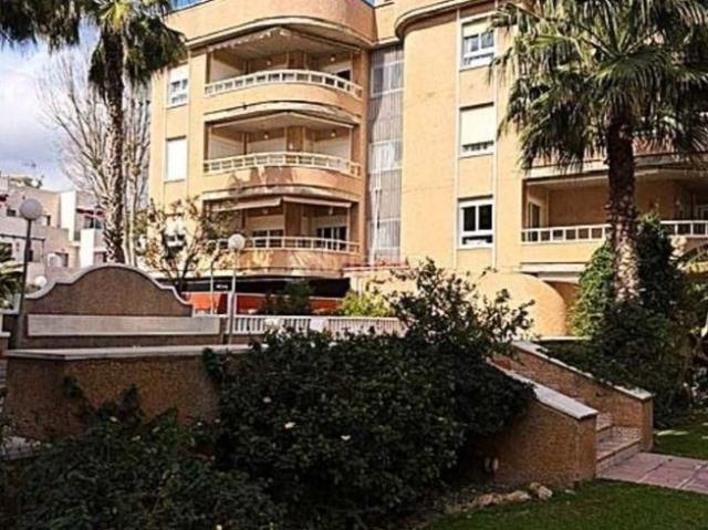 Piso en venta en Torremolinos, La Carihuela Los Nidos. Espectacular Piso en Primera Línea de Playa en Torremolinos La Carihuela. Pisos.