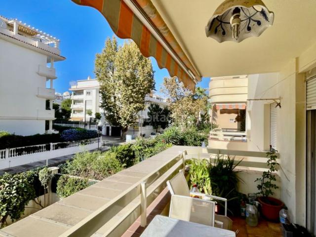 Piso en venta en Torremolinos, La Carihuela Los Nidos. Piso de 1 habitación en 2ª línea de playa en la Carihuela. Pisos.