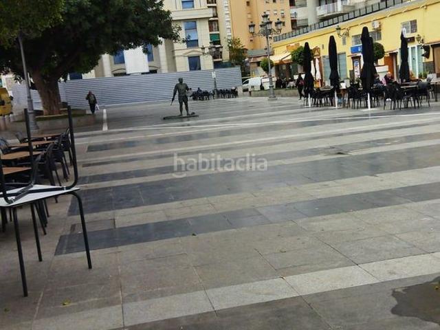 Piso en venta en Torremolinos, Manantiales Estación de Autobuses. Piso de un dormitorio en el centro, totalmente reformado y amueblado con grandes calidades. Pisos.