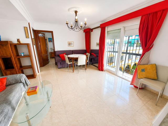 Piso en venta en Torremolinos, Manantiales Estación de Autobuses. Pisos.