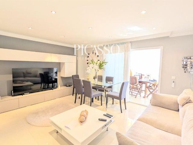 Piso en venta en Torremolinos, Playamar Benyamina. EXCLUSIVO PISO DE 3 HABITACIONES Y VISTAS AL MEDITERRANEO. Pisos.