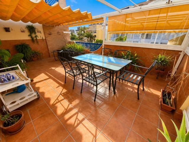 Piso en venta en Torremolinos, Playamar Benyamina. Pisos.