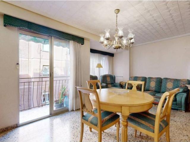 Piso en Venta en Torrent València