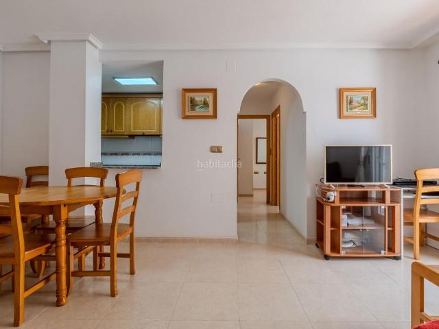 Piso en venta en Torrevieja, Centro Muelle Pesquero. APARTAMENTO EN VENTA EN EL CENTRO DE TORREVIEJA 2 DORMITORIOS 1 BAÑO Y TERRAZA ORIENTACION SUR. Pisos.