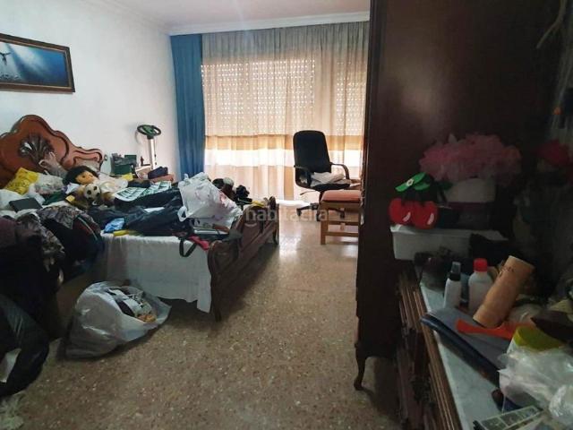 Piso en venta en Torrevieja, Centro Muelle Pesquero. CENTRICO PISO AMPLIO DE 3 DORMITORIOS CON GARAJE EN EL MISMO EDIFICIO. Pisos.