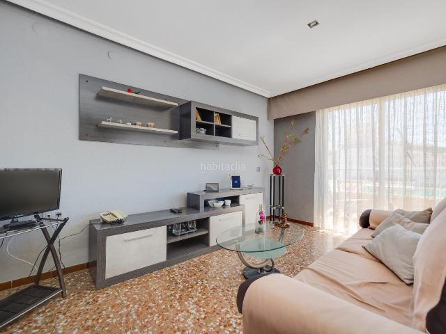 Piso en venta en Torrevieja, Centro Muelle Pesquero. GRAN PISO EN ESQUINA EN PLENO CENTRO. Pisos.